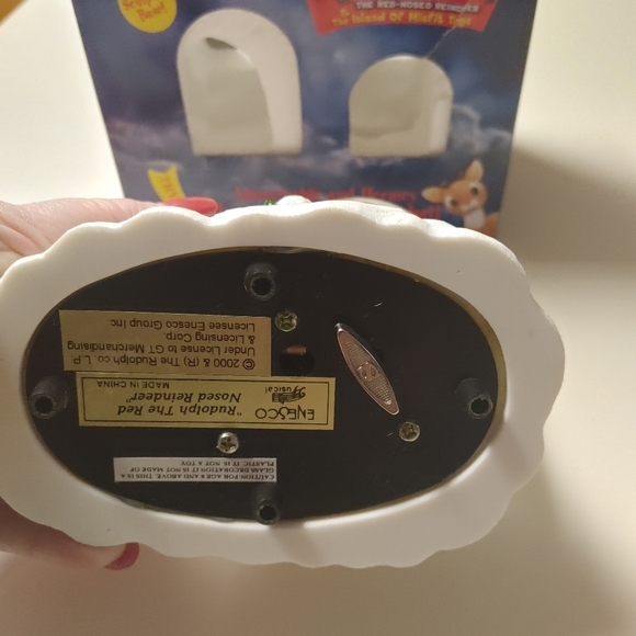 Enesco Rudolph the Red-Nosed Reindeer Double Snow globe and Music box - Picture 3 of 3